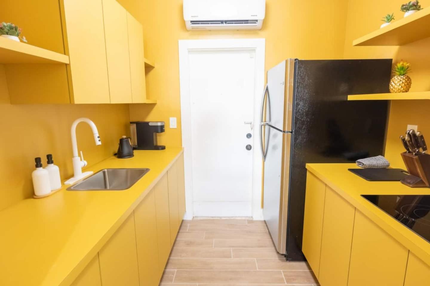Stylish 2Bed Apartment El Portal Miami Exteriör bild