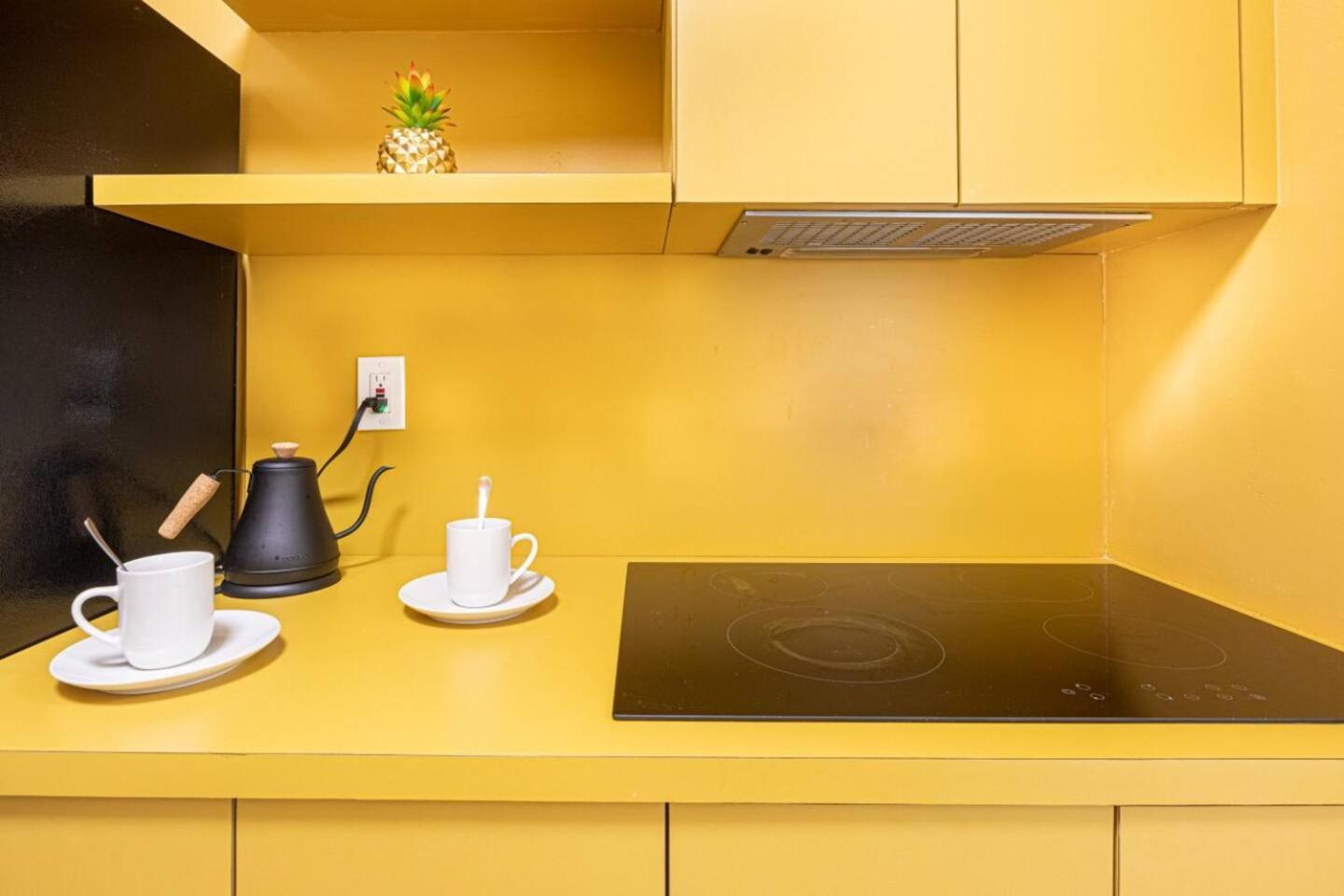 Stylish 2Bed Apartment El Portal Miami Exteriör bild