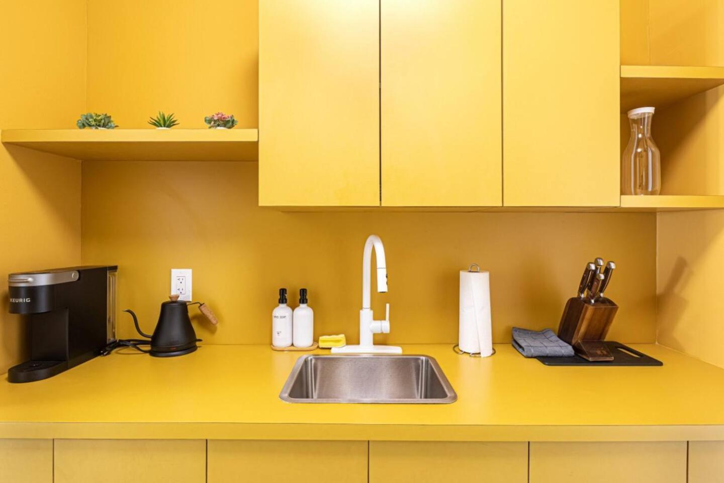 Stylish 2Bed Apartment El Portal Miami Exteriör bild