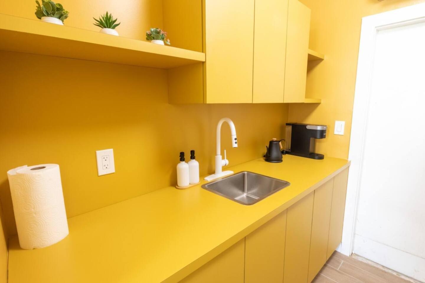Stylish 2Bed Apartment El Portal Miami Exteriör bild