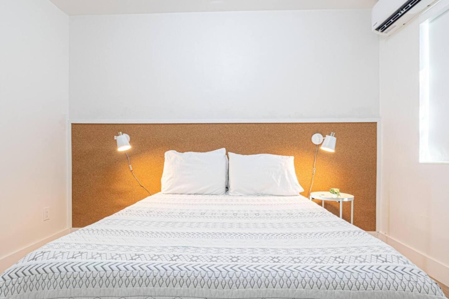 Stylish 2Bed Apartment El Portal Miami Exteriör bild